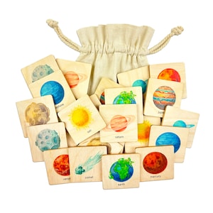 Jeu de mémoire spatial en bois Montessori | Carte assortie au système solaire | Activité d'apprentissage à la maison, préscolaire, maternelle | Bas de Noël
