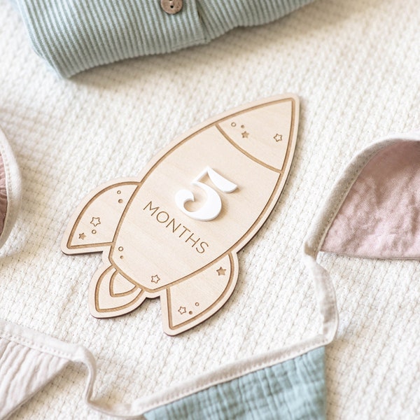 Wooden Rocket Ship Interchangeable Milestone Cards | Custom Name | Astronaut Baby Milestone Markers | Baby Shower Gifts | Boho, Sustainable