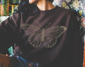 Vintage Butterfly Sweatshirt Dainty Buttefly Sweater Cottage Core Clothes Minimal Clothing Feminine Top Retro Vibes Butterfly Lover Gift