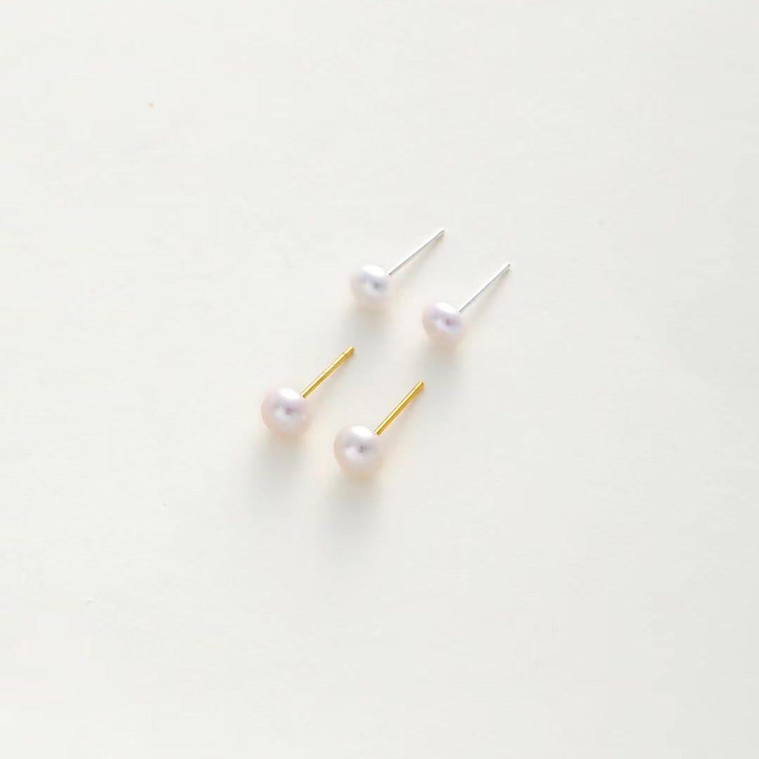 Silver Needle Simple Small Love Pearl Stud Earrings