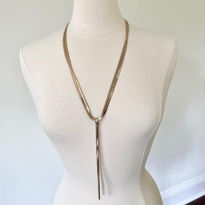 Collier en Y avec chaîne serpent doré vintage longueur réglable avec pendentif en forme de lariat à double chaîne style années 80 de LOLO Vintage moderne
