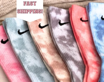 Tie Dye Nike Chaussettes Teen Cadeau de Noël Tie Dye Girl Volleyball Chaussettes Crewneck Sports Tie Dye High School Cadeau Noël Teen Fille cadeau