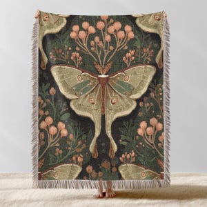 Vintage Butterfly Moth Woven Blanket, Moth Cottagecore Tapestry Throw, Witchy Home Decor, Moth Dark Academia Bed Cover, Insect Lover Gift