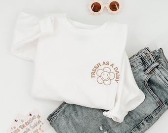 Fresh as a Daisy Embroidered Sweatshirt – Aesthetic Cottagecore Crewneck • Retro Flower Smile Pullover • Cozy Gift
