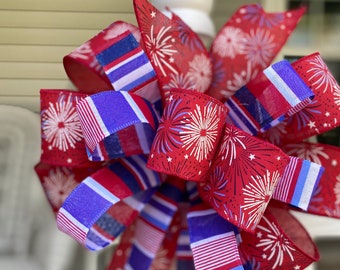Patriotic, American, Red, White and blue bow for 4th of July, Memorial Day, Veterans Day or Americana decor. Lantern bow, front porch decor.