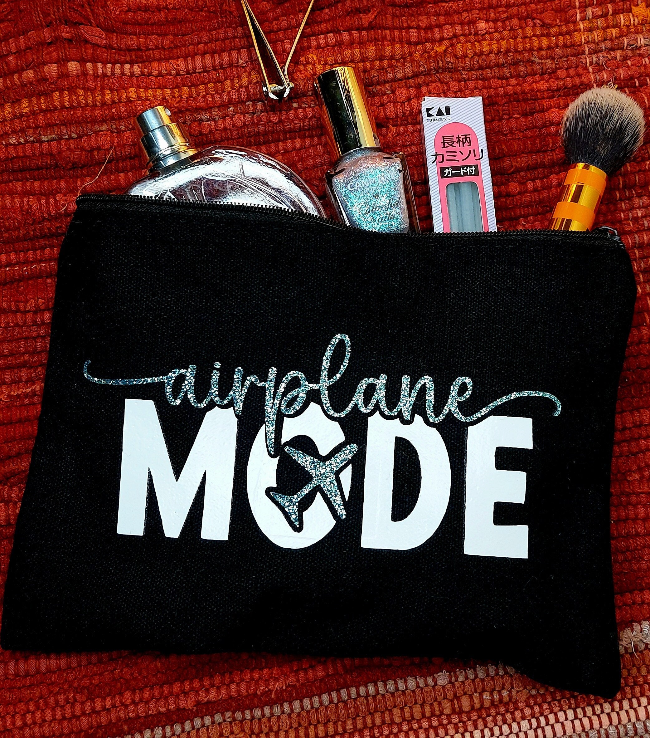 Airplane makeup case