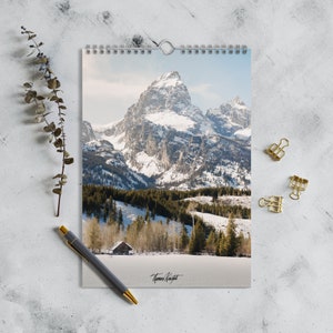 Wall calendar (2024)