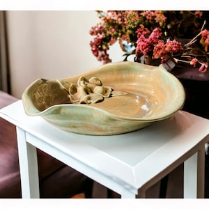 VTG KTK Calif Ceramic Pottery Console Bowl with a Hawaiian Flower Flambé Glaze