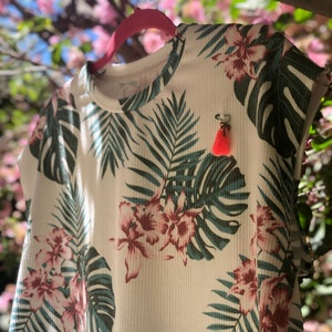 Crop Top rib Tropical Print Short Sleeve Size S-M.