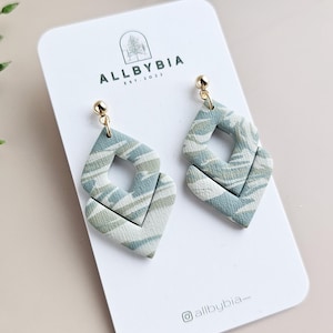 Green clay earrings, Polymer clay earring,  lightweight earring, gift for her, Statement Earring, Dangle Earrings, Clay earrings