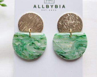 Green and white clay earrings, Polymer clay earrings, Clay earrings, translucent earrings, Dangle Earrings, lightweight earrings