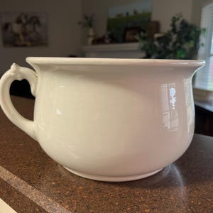 Knowles and Taylor Semi Vitreous Porcelain Chamber Pot