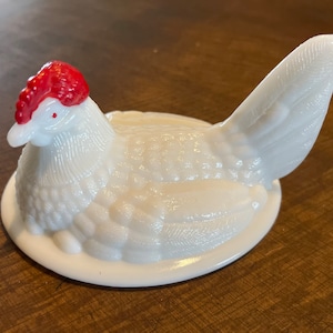 Westmorland Milk Glass Hen on a nest Lid