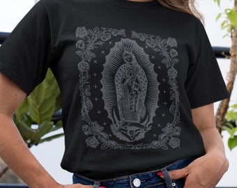 Camiseta católica Baritus, camiseta de algodón reciclado de Nuestra Señora de Guadalupe, camiseta de la Virgen de Guadalupe, camiseta unisex católica de arte religioso para adultos