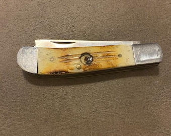 Vintage Whitetail Cutlery 3 1/2”-2 Blade Knife. Never on a Stone!!