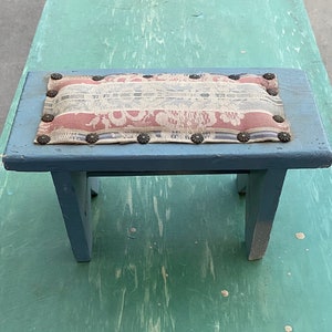 Vintage/Antique ???Padded Foot Stool with a Covered Padded Top. Vintage Cloth with Floral Decorative Woven Top with Period Tacks. Very Old