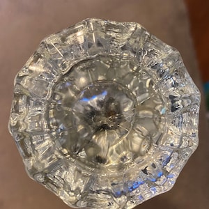 Vintage Beautiful Multi-Cut Crystal Doorknob is in mint condition!!! Ready to use or Display!!