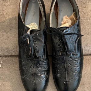 Vintage 1930’s Weron Ladies Oxford Shoes, Black Perforated Decorative Leather Uppers and Soles with “Weron”  Embossed Rubber Heals