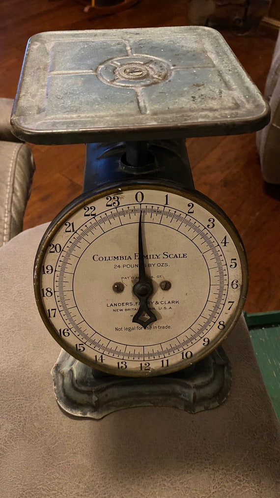 Vintage Columbia Family Scale 24 Pounds by Ounces 