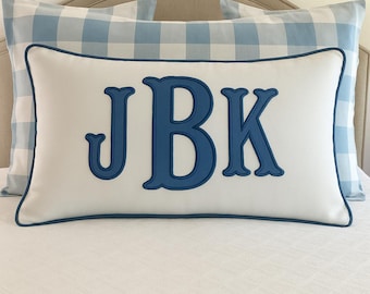 Monogramed pillow cover| Applique pillow cover| Monogram lumbar pillow| Name pillow| Personalized pillow| Initial cushion| Bed linen pillow