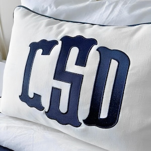 Monogram pillow, Personalized name pillow, Custom pillow cover, throw pillow, Applique monogram pillow, Wedding pillow, Nursery name pillow