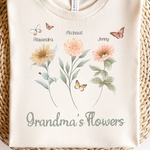 Grandma&#39;s Flowers PNG Sublimation, Custom Grandkids Names Flowers, Design For T shirts, Personalized Gift For Grandmother Png, Grandma Png