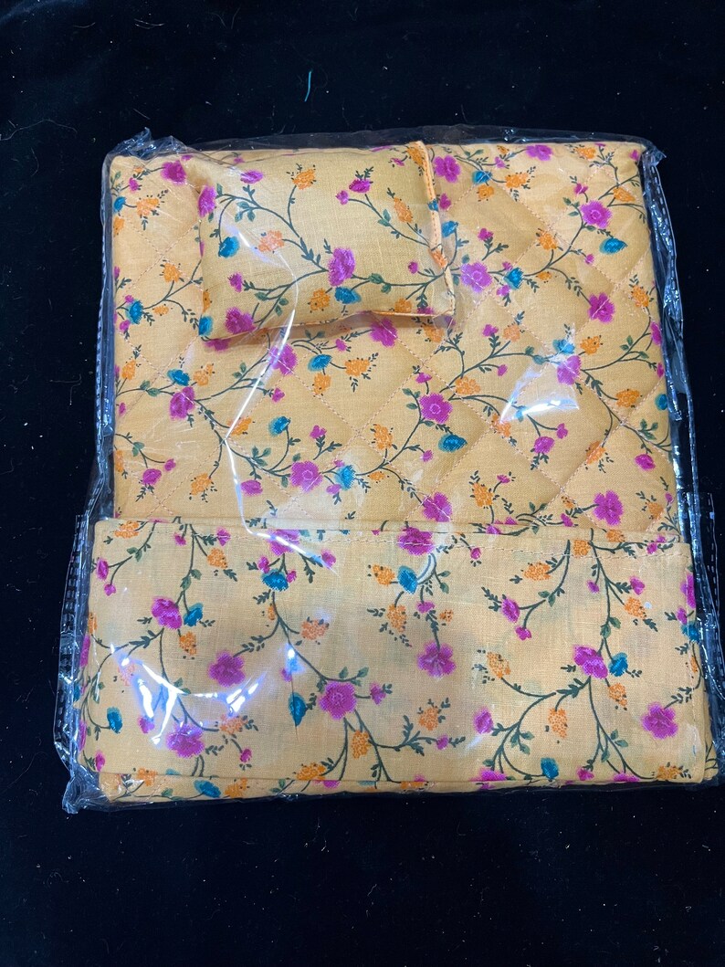 Laddu Gopal Gaddi / Bed for Deity Idols / Set of Gaddi With Pillow and