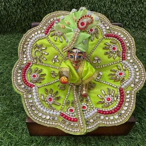 Très belle robe Krishna travaillée / disponible pour les tailles 0,1, 2, 3, 4 et 6 laddu Gopal / robe de divinité avec Pagdi assorti