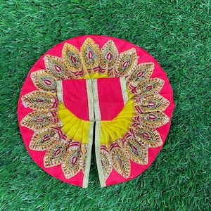 Beautiful laddu gopal poshak on silk fabric / available in size 2 , 3 , 4 / beautiful embroidered border / kanha ji dress
