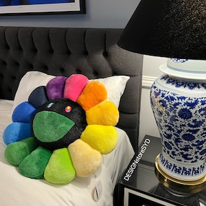 GIANT Takashi Murakami flower pillow  Aesthetic room decor, Room ideas  bedroom, Room inspiration
