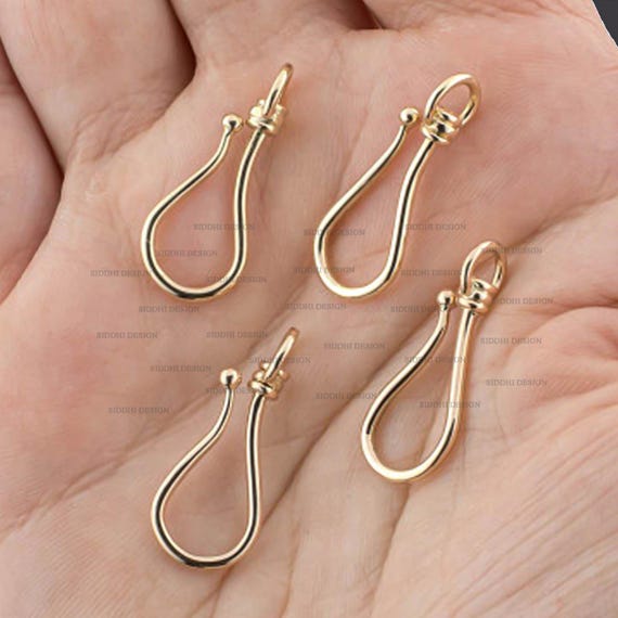 14K Yellow Gold Shepherd Hook Lock Pendant Antique Charm Holder