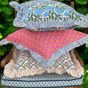 Funda de almohada con estampado floral en bloque: cojín de algodón indio bohemio