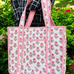Mini-Einkaufstasche, Baumwolle gesteppte Blumendruck-Einkaufstasche, Einkaufstaschen für den täglichen Gebrauch, handgemachte Handtasche, Boho-Strandtasche, wiederverwendbare Tasche, Damen-Einkaufstasche