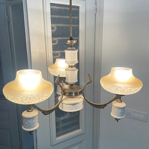 Art Deco chandelier/porcelain/brass/ceiling light