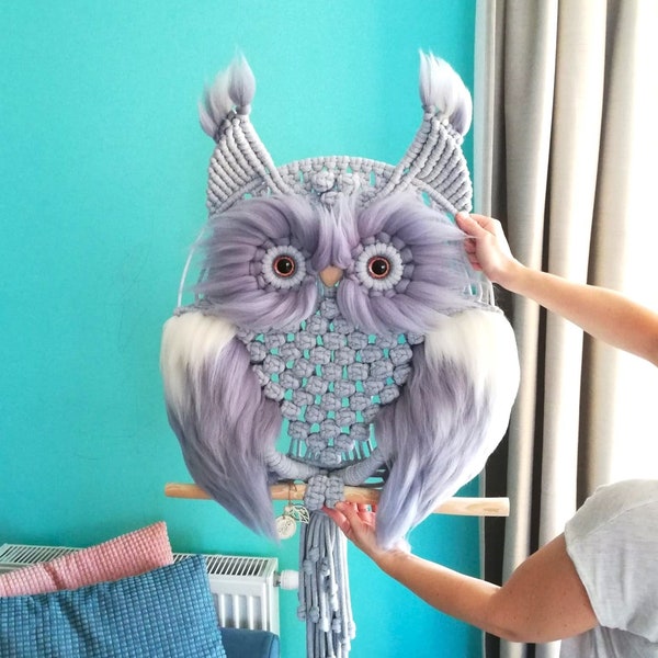 Extra large macrame owl for new home decoration, autumnal wall hanging decor, perfect Christmas gift