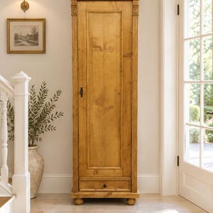 Besenschrank