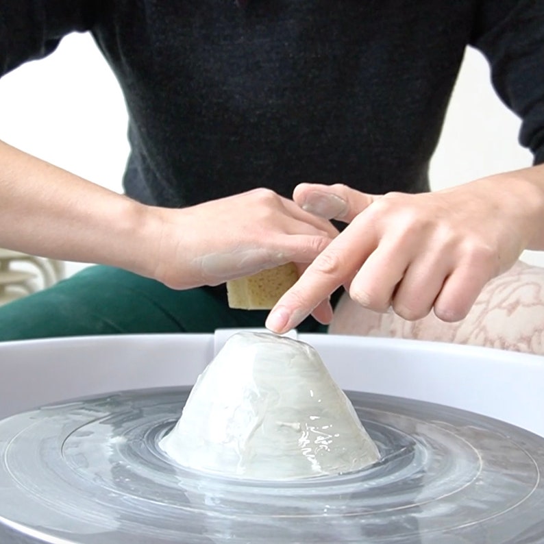 Online Pottery Class: Potter's Wheel for Beginners image 4