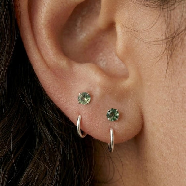 16G Titanium Tiny Moss Agate Huggie Hoop Earrings, Open Huggie Hoop, Minimalist Style, 10mm