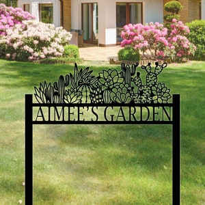 Personalized Stakes Sign for Flower Beds, Custom Garden Sign, Yard Art, Custom garden name sign, Metal garden art, Metal Family Name Sign