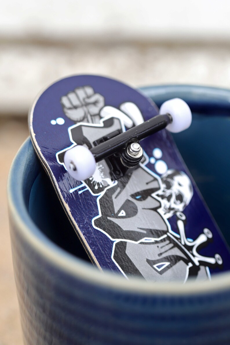 Skull Fingerboards Graffiti Pro Complete Wooden Fingerboard Etsy