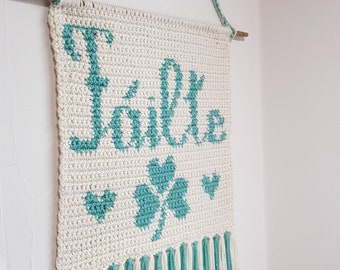 Fáilte Crochet Wall Hanging Pattern: Irish Welcome Home Decor (Digital Download)