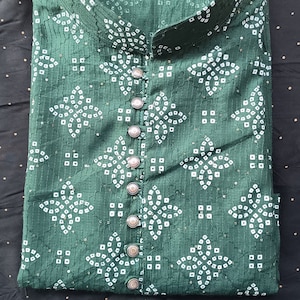 Traditional Chikankari Cotton Kurta: Bollywood Style Party Wear
