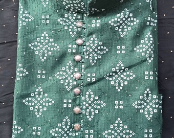 Traditional Chikankari Cotton Kurta: Bollywood Style Party Wear
