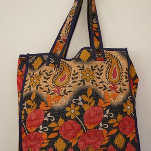 Vintage Kantha Tote Bag: Handgenähte gesteppte Bio-Baumwolltasche
