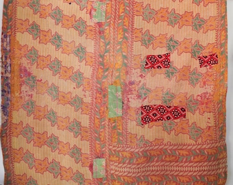 Vintage Cotton Kantha Quilt: Hand-Embroidered Indian Bedspread (60x90 Inches)