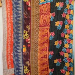 Authentique couvre-lit en coton vintage Kantha Quilt, jeté bohème réversible