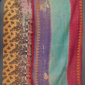 Handmade Vintage Cotton Kantha Quilt: 60x90 Indian Bedspread