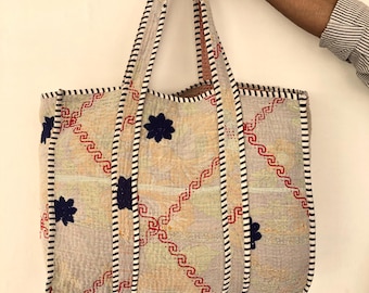 Handmade Vintage Kantha Tote Bag: Quilted Cotton, Fine Stitch