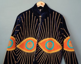 Jaqueta Suzani de Veludo: Design Floral Bordado, Forro de Seda