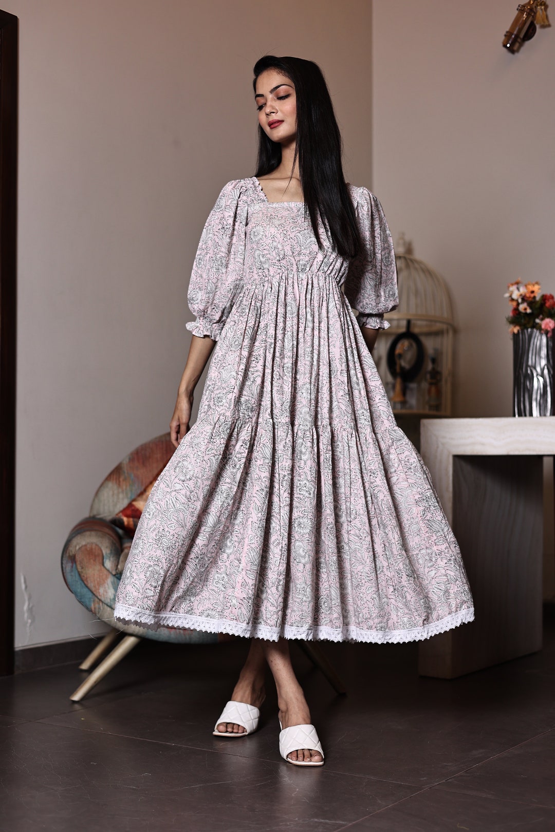 ワンピース HLT Lace Trimmed Floral Dress Floral Lace Midi Dress | Anthropologie